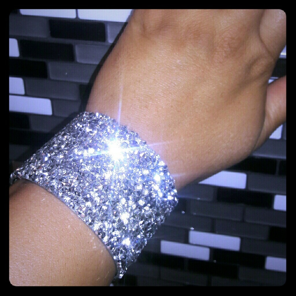 💎Rhinestone glam bangle